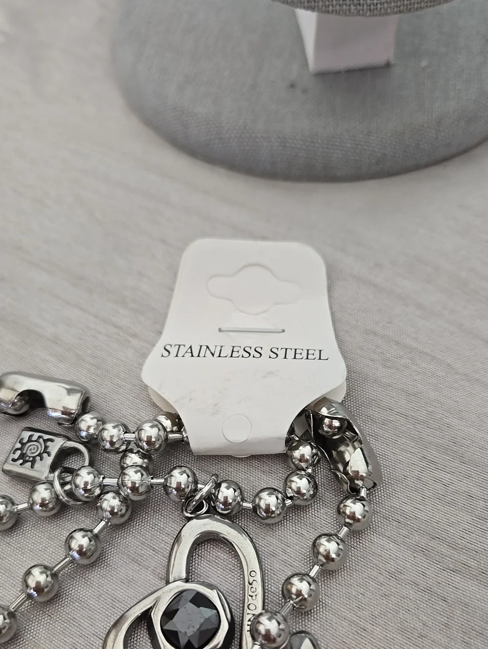 Stainless steel sets Neckles & bracelets, Excellent Quality (Not Uno De 50)
